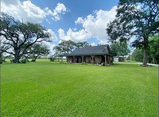 10702 E Hamshire Rd, Hamshire, TX 77622