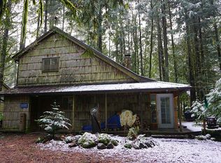 70510 E Mountain Dr, Rhododendron, OR 97049