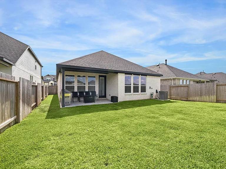 551 Ruby Bend Ln — Photo 20