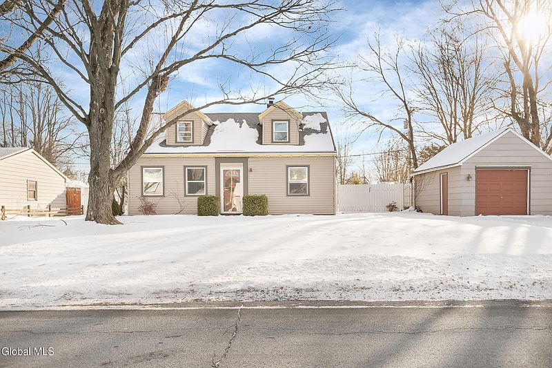 4th image of 1956 Clement Road