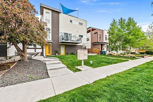 1711 Hooker St #6 Photo 1