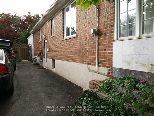 84 Araman Dr #1 Photo 1