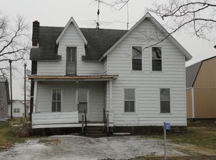 10657 Main St, Center Junction, IA 52212