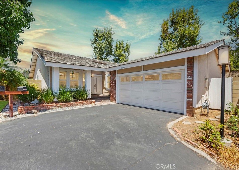 1st image of 18842 Jane Cir