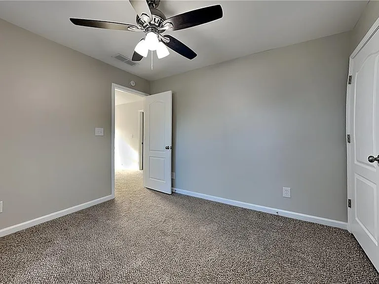 755 Willowwind Dr — Photo 10