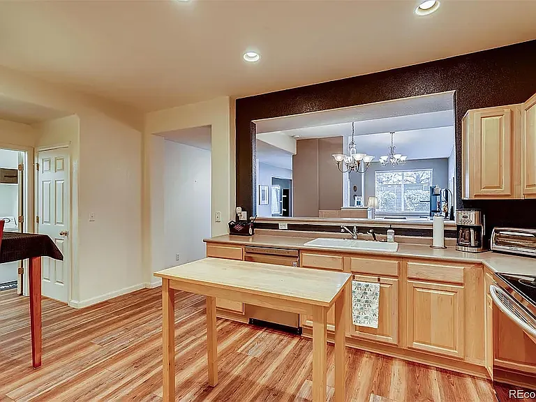 4513 S Auckland Ct — Photo 10