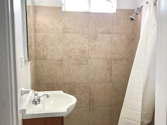 3rd image of 3917 Haines St #8746828