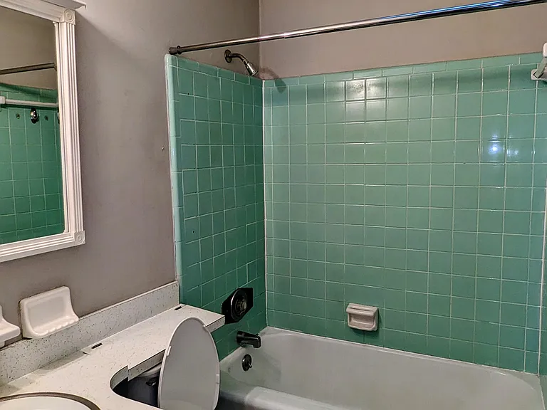 613 Franklin St — Photo 8