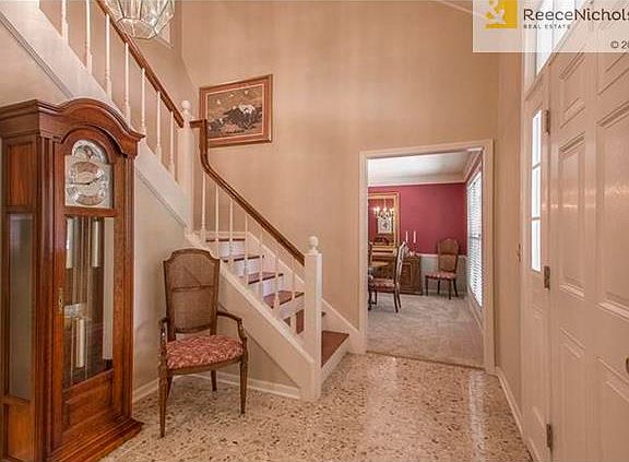 4th image of 10401 Grant Ln