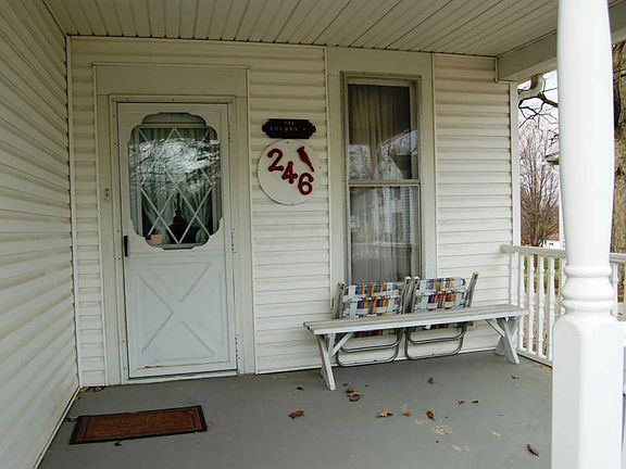 5th image of 246 Mill St