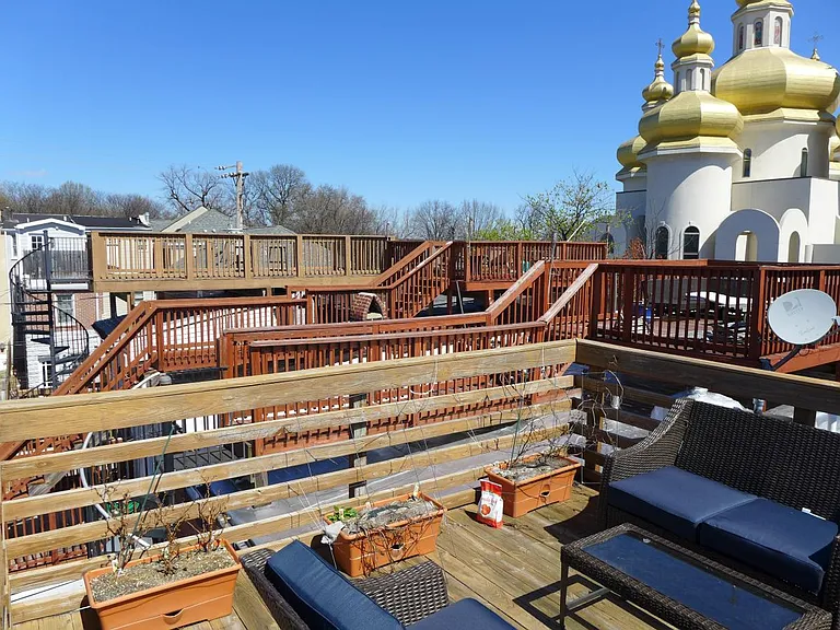 512 S Montford Ave — Photo 12