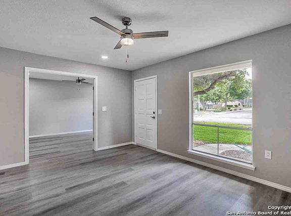 4th image of 8231 CAPRICORN DR