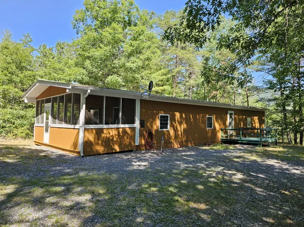 557 Texas Ln, Goshen, VA 24439