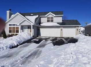 12277 Meadow Dr, Winnebago, IL 61088