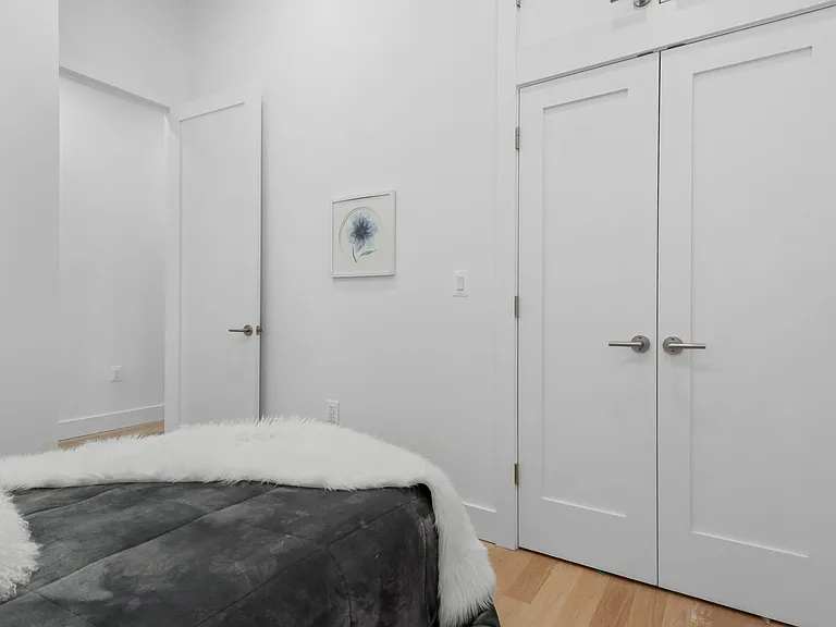 2564 University Pl NW #2 — Photo 14