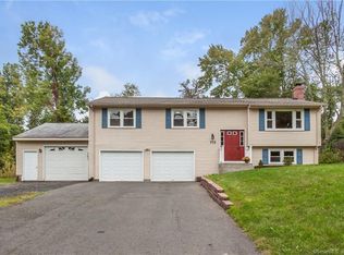 781 Overhill Dr, Suffield, CT 06078