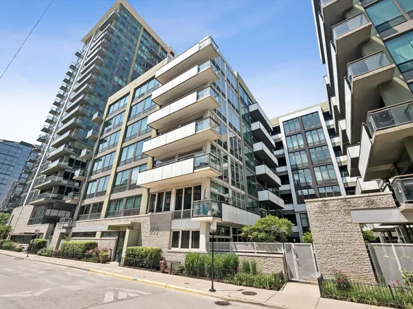 660 W Wayman St Unit 405B, Chicago, IL 60661