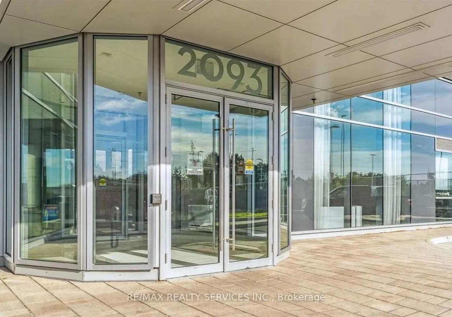 2 bed, $2,600 — Photo 2