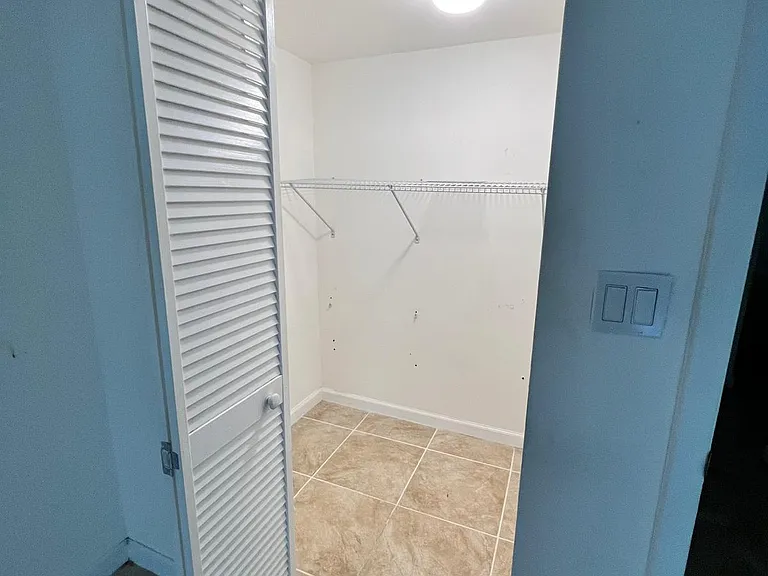 480 NW 20th St #212-B — Photo 9