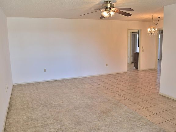 4th image of 17414 N 99th Dr
