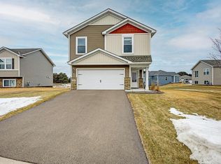 39626 Fallbrook Ave, North Branch, MN 55056