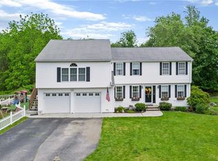 60 Spinnaker Ln, Warwick, RI 02886