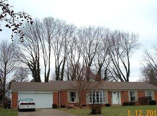 7702 Trailwoods Ct, West Chester, OH 45069