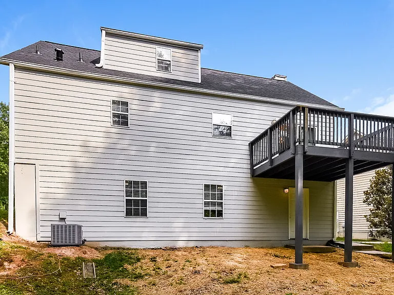 2405 Betsy Ct SW — Photo 18