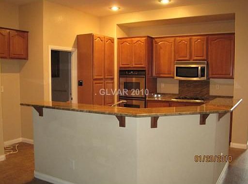 3rd image of 101 Pettswood Dr