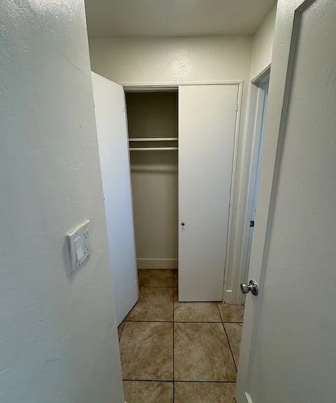15-33 N Longfellow Ave #27 — Photo 4