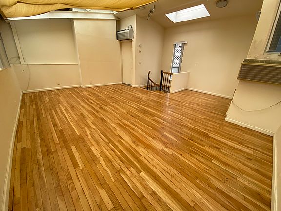 3rd image of 249 E 30th St APT 5F