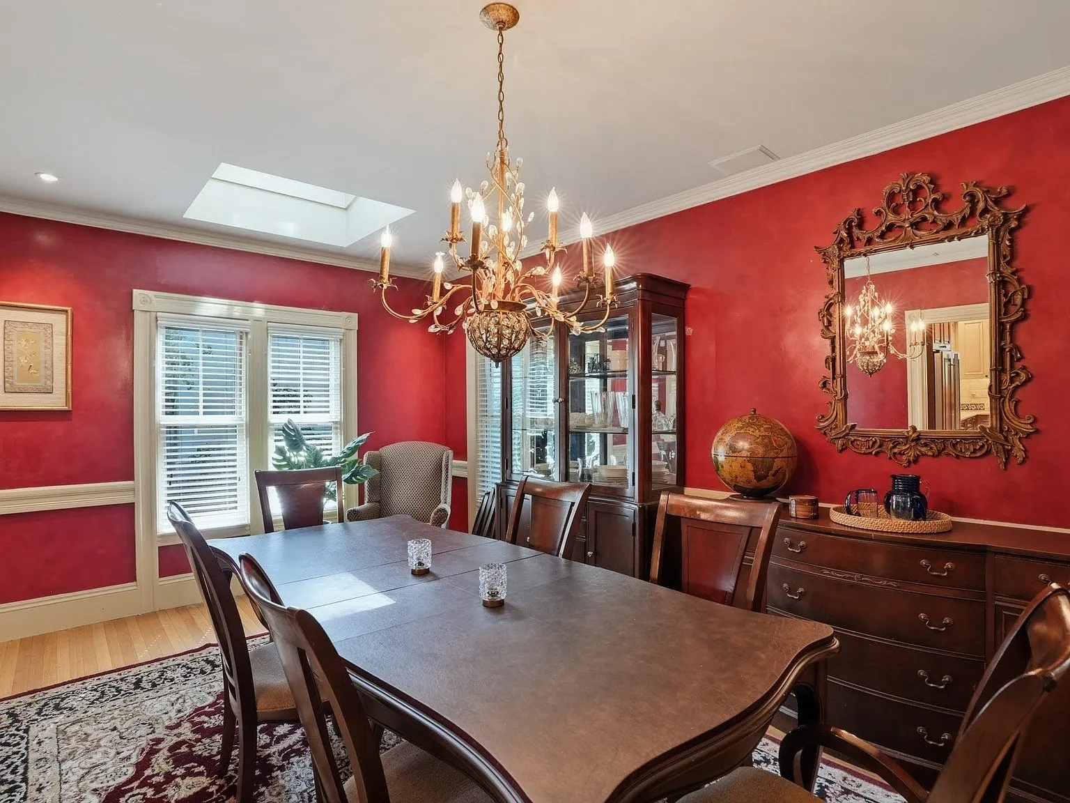 5 bed, 2703 sqft, $4,500 — Photo 4