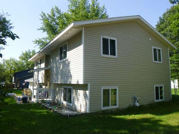 4th image of 1305 15th Ave N