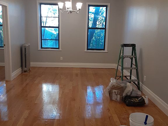 5th image of 107 Van Buren St #D13