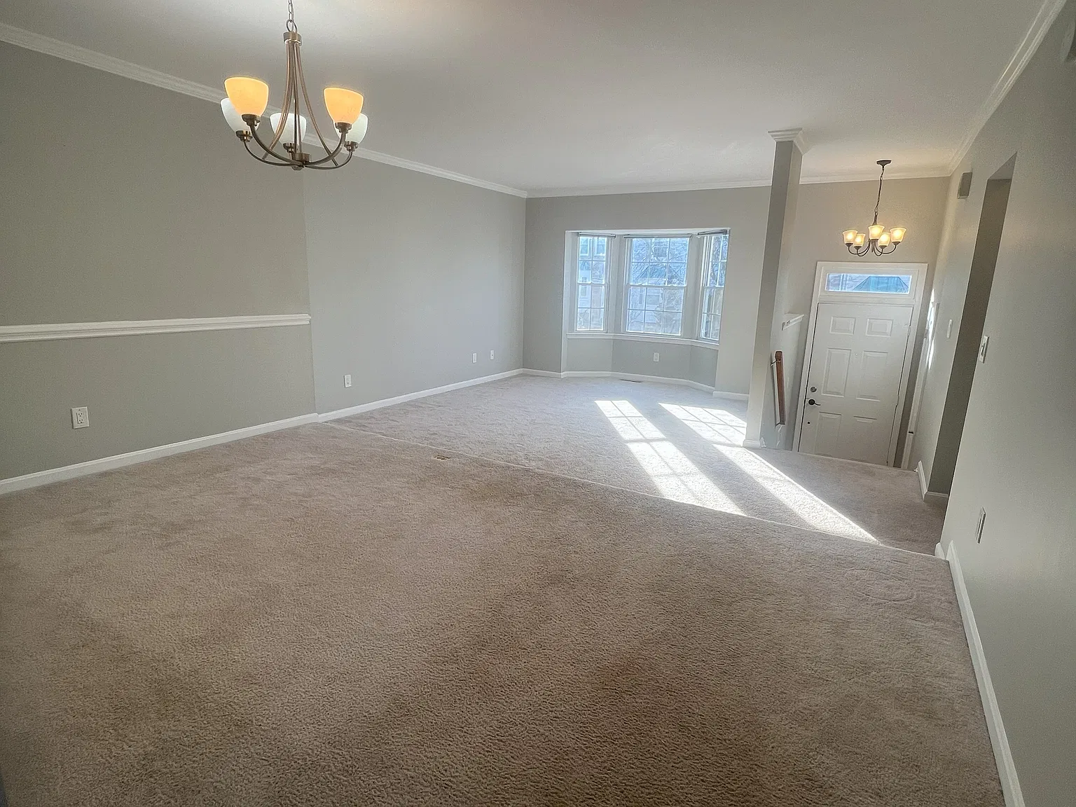 3 bed, 1457 sqft, $2,995 — Photo 3