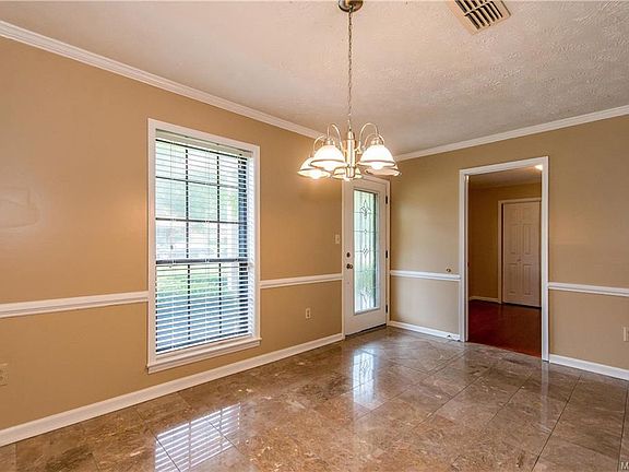 3rd image of 3436 Woodpark Dr
