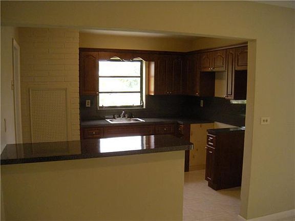 5th image of 1930 NW 190th Ter