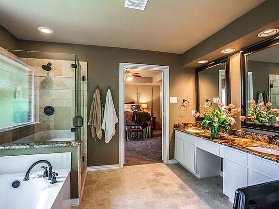 4th image of 3104 Dwyer Ln