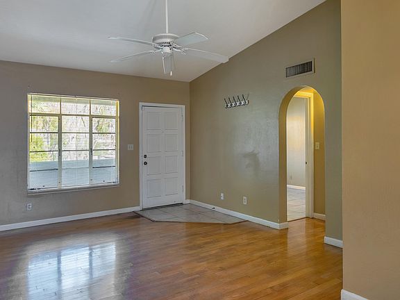 5th image of 1449 E Highland Ave Unit 34