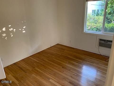 4th image of 2206 Montrose Ave