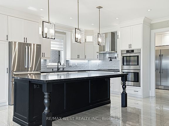 3rd image of 2292 Shore Ln