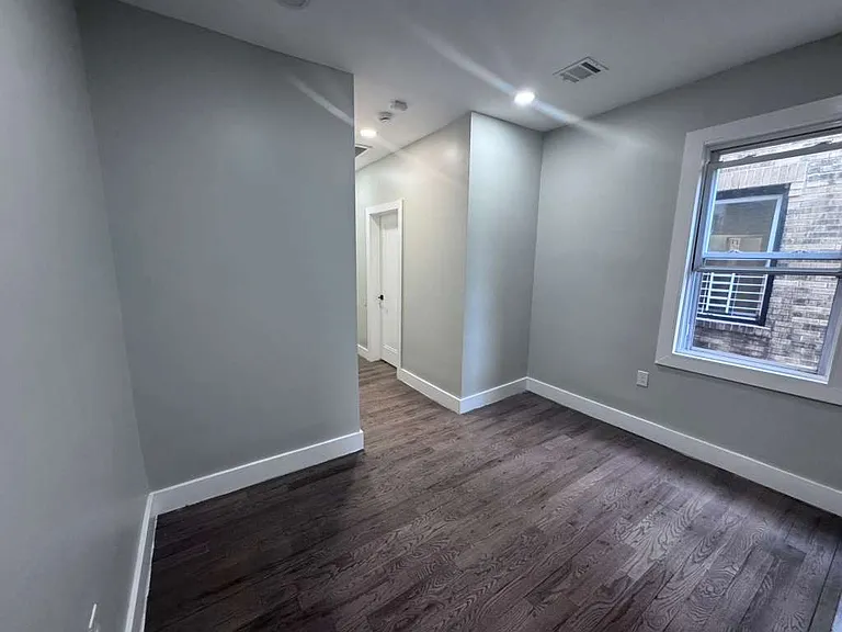 490 Rahway Ave #21 — Photo 5
