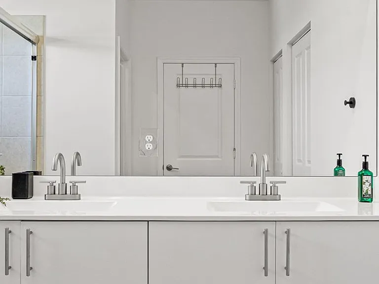 4917 Oakmont Dr — Photo 25