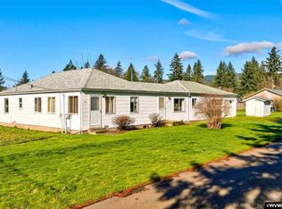 967 SW High Ave, Mill City, OR 97360