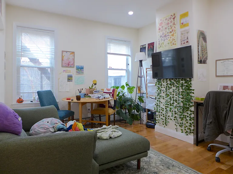 10 Smythe St #1 — Photo 1