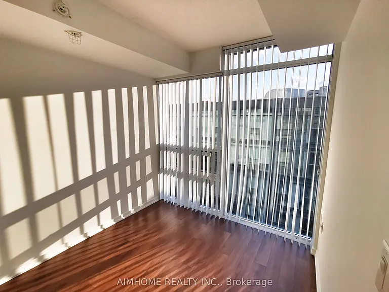 36 Lisgar St #2207E — Photo 4