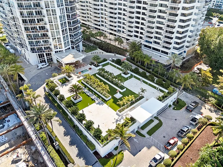 10225 Collins Ave #404 — Photo 47