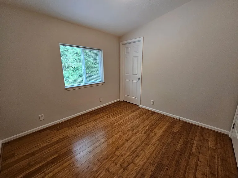 15820 SE 128th St — Photo 36