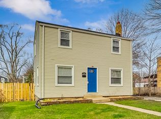 402 N Main St, Mount Prospect, IL 60056