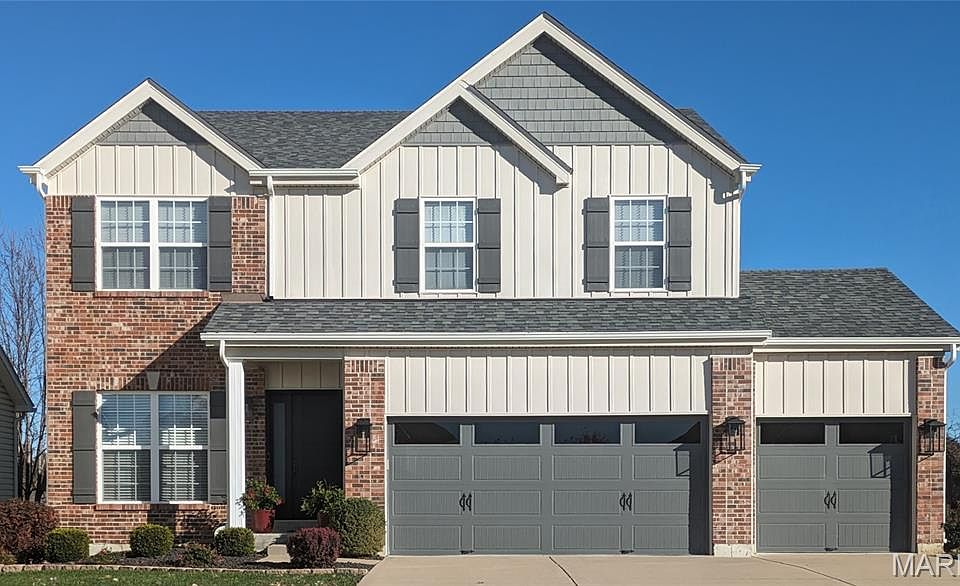 1st image of 153 Berry Manor Cir